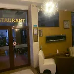 Stenata Huge To Door