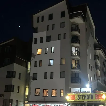 Stenata Huge To Door Pamporovo