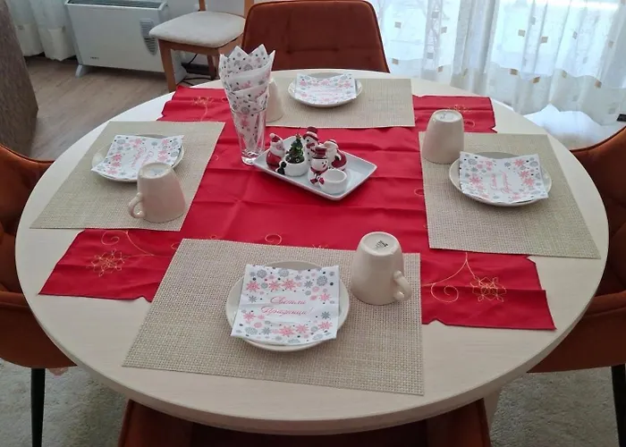 Stenata Huge To Door Apartament *