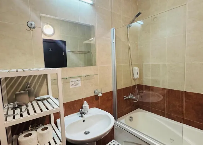 Stenata Huge To Door * Pamporowo