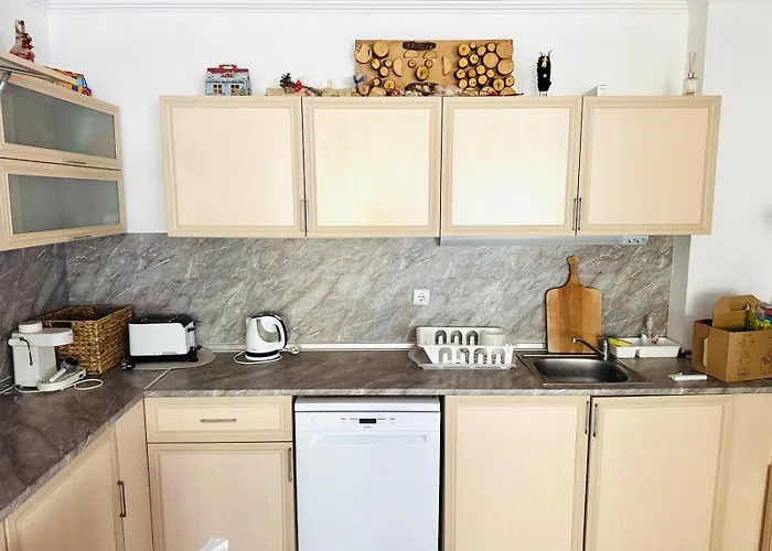 Stenata Huge To Door Apartment *