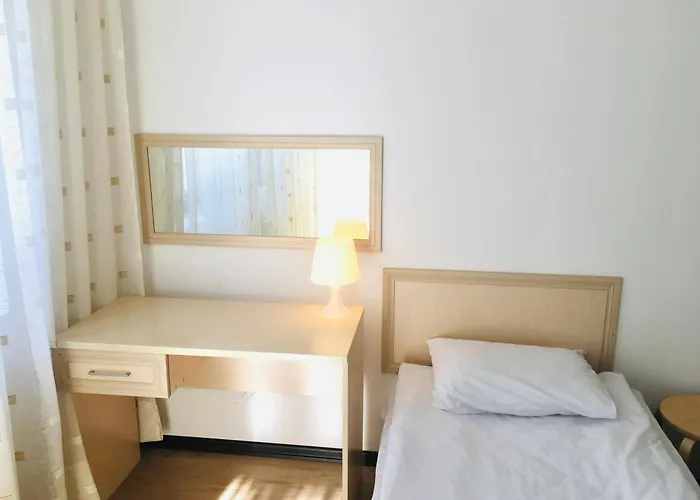 Stenata Huge To Door * Pamporovo